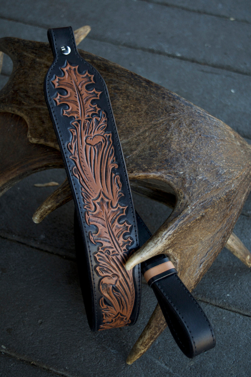 Oak Leaf Gun Sling, Black