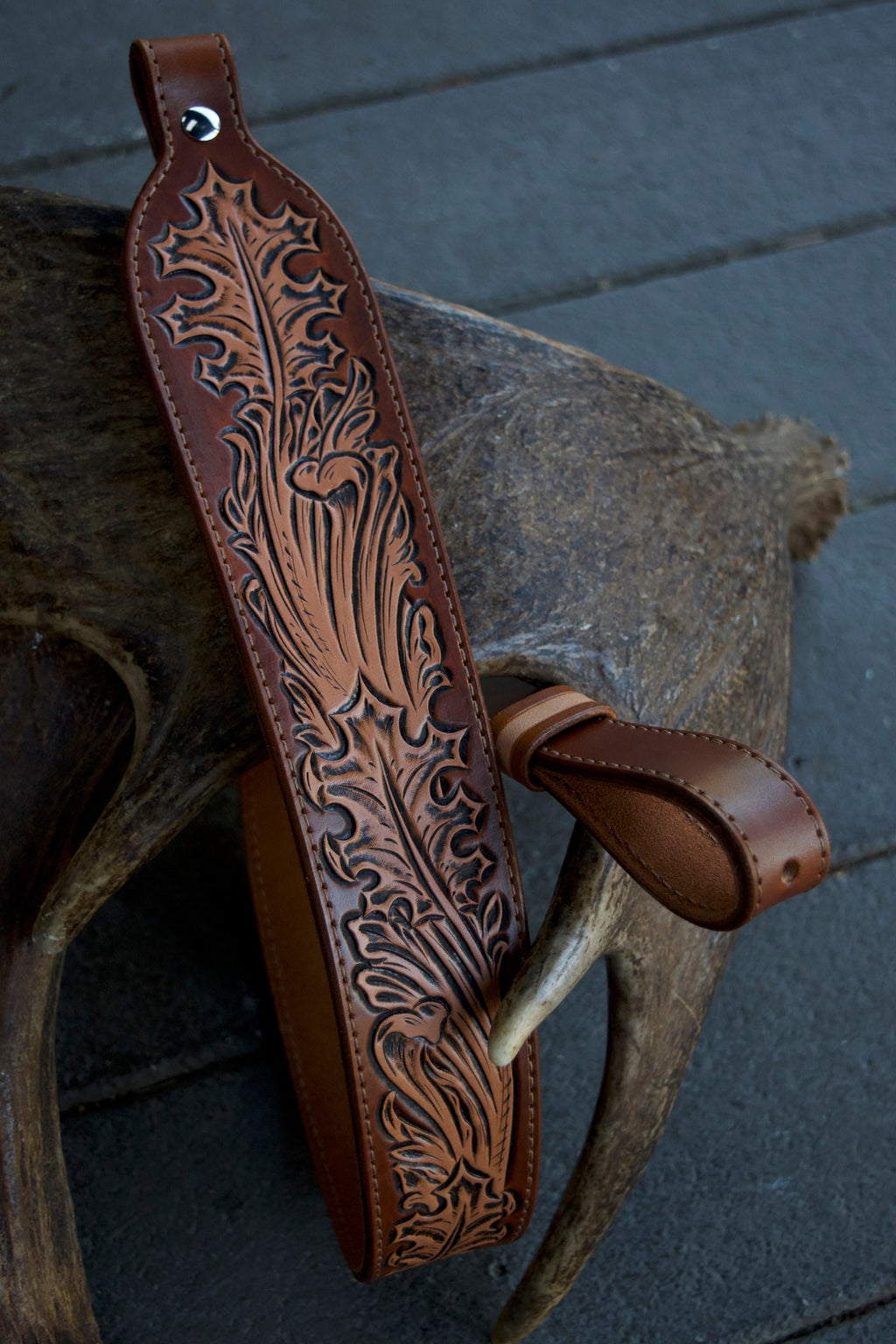 Oak Leaf Gun Sling, Brown