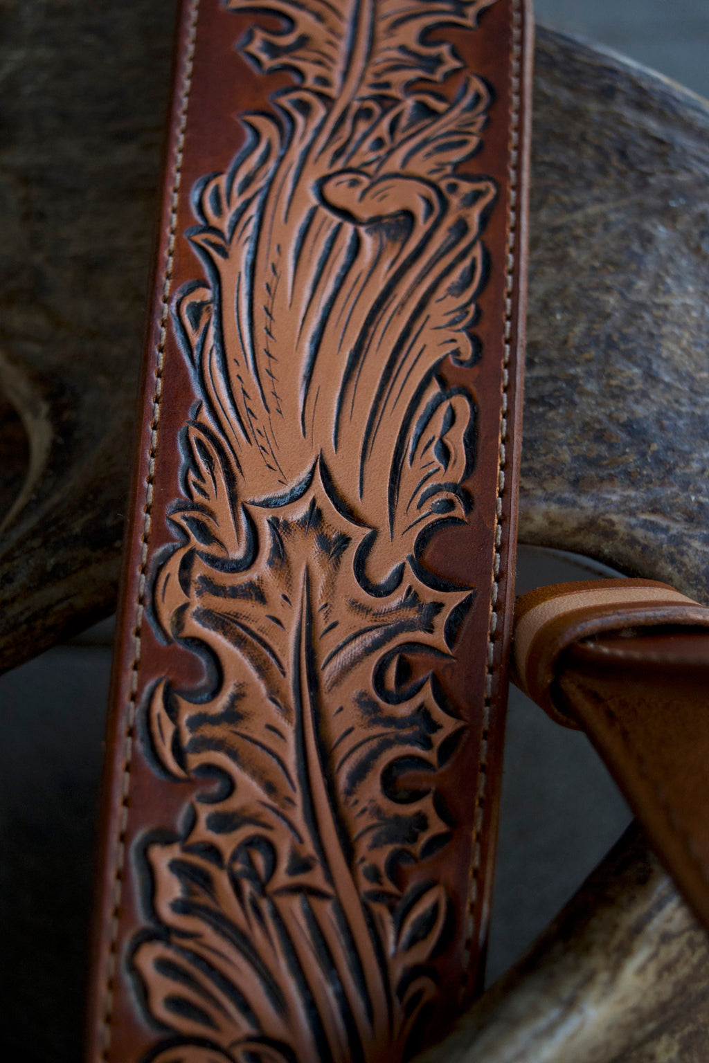 Oak Leaf Gun Sling, Brown