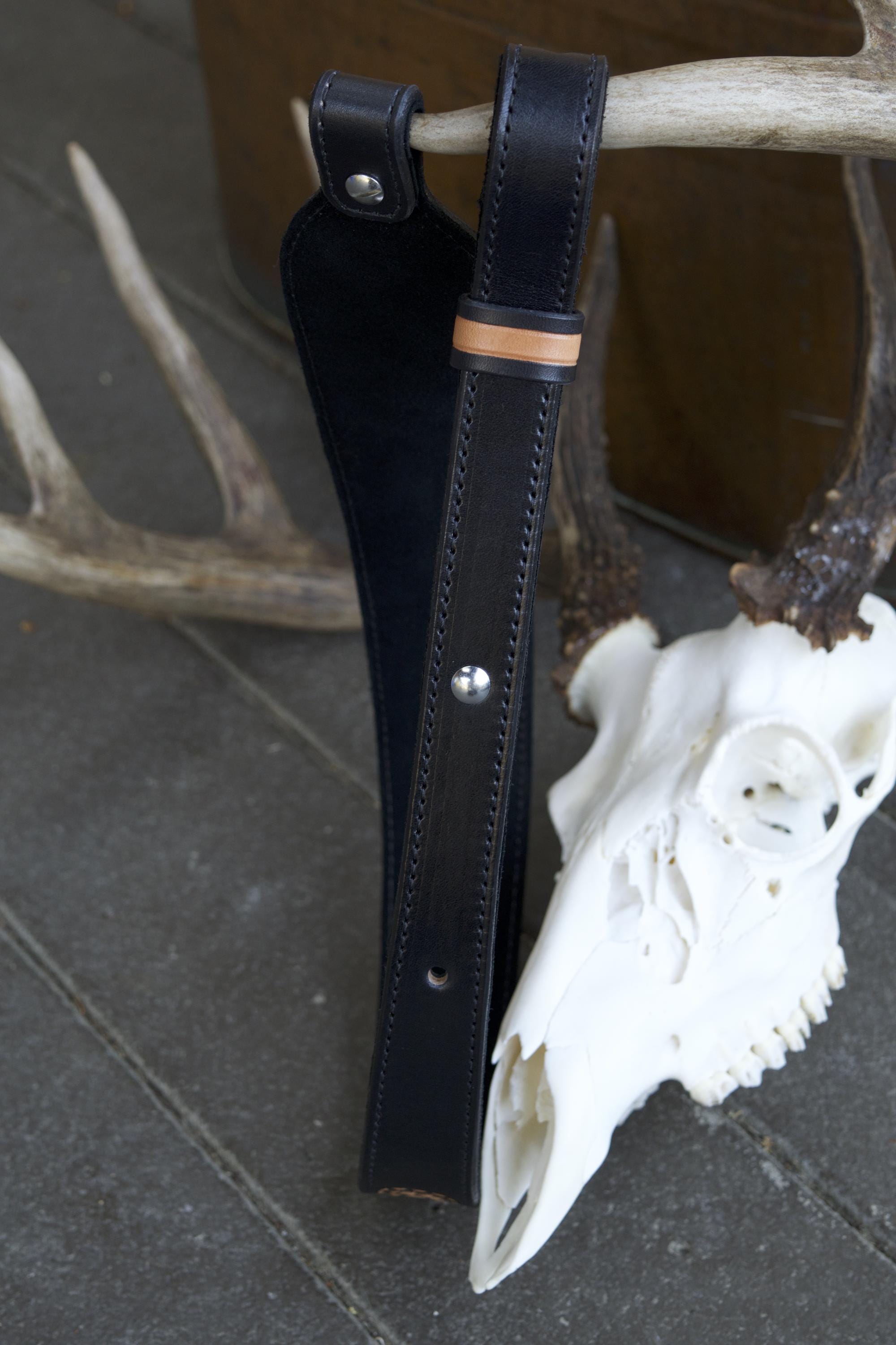 Bear Track Gun Silng, Black