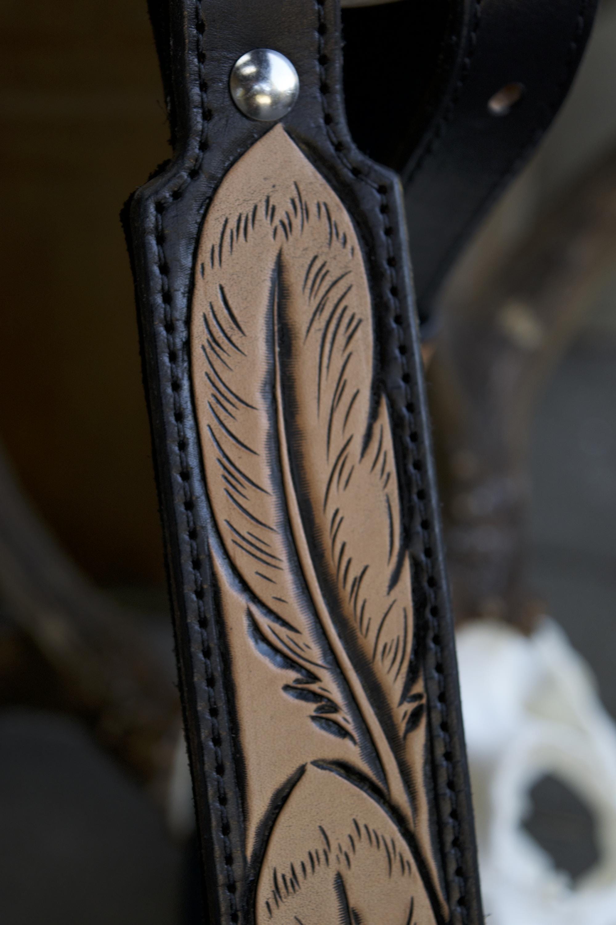 Feather Gun Sling, Black