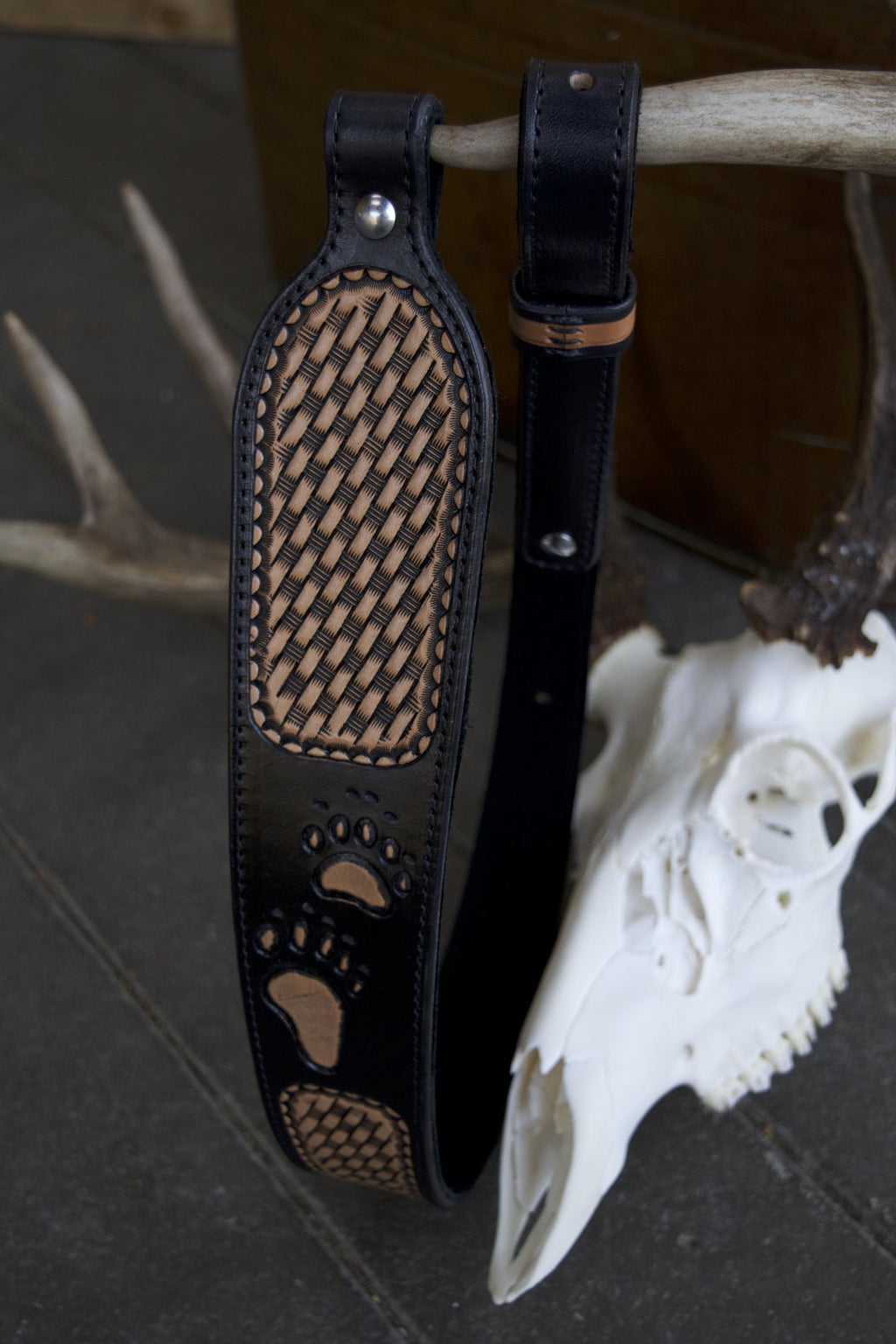 Bear Track Gun Silng, Black