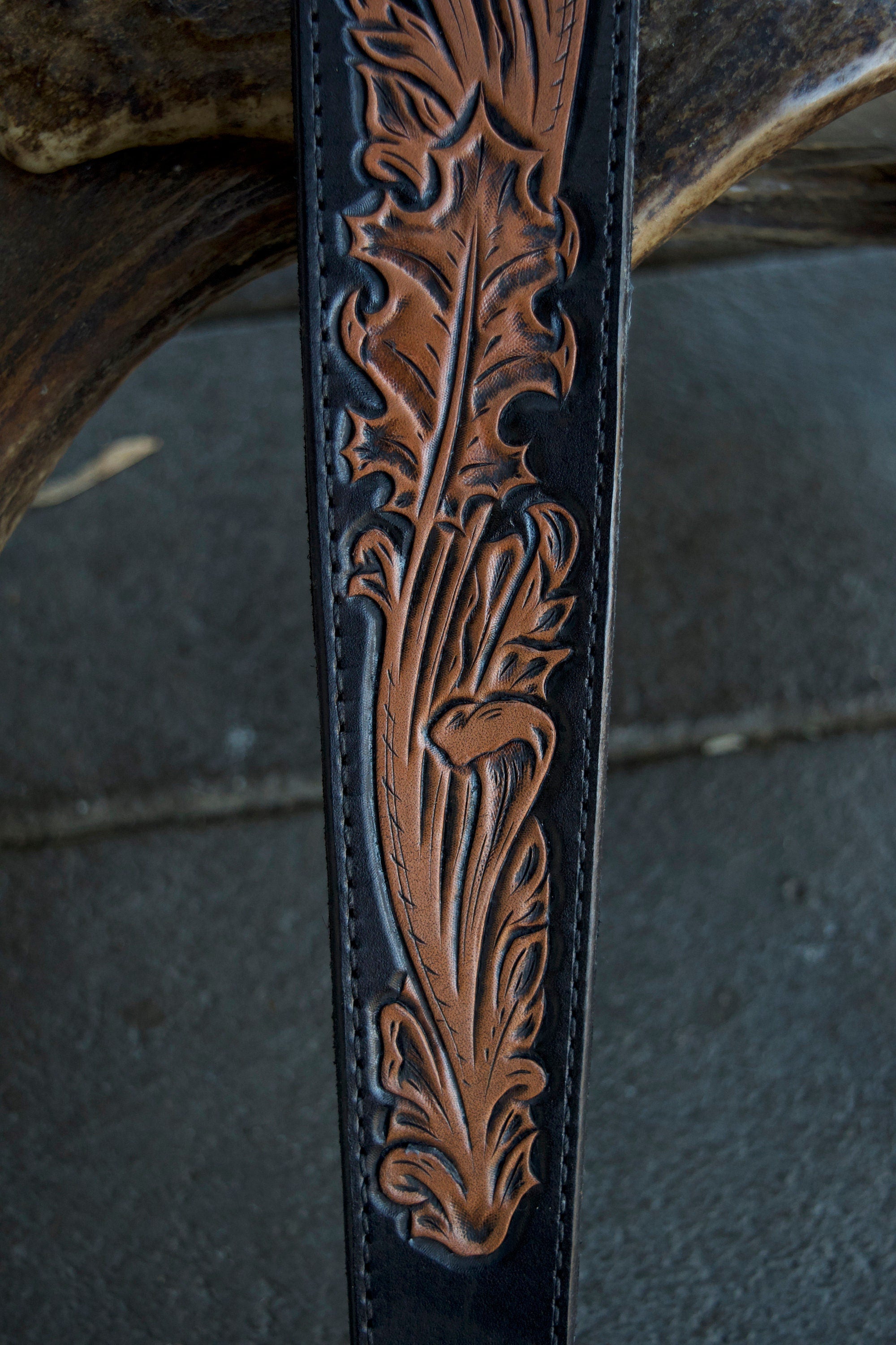 Oak Leaf Gun Sling, Black