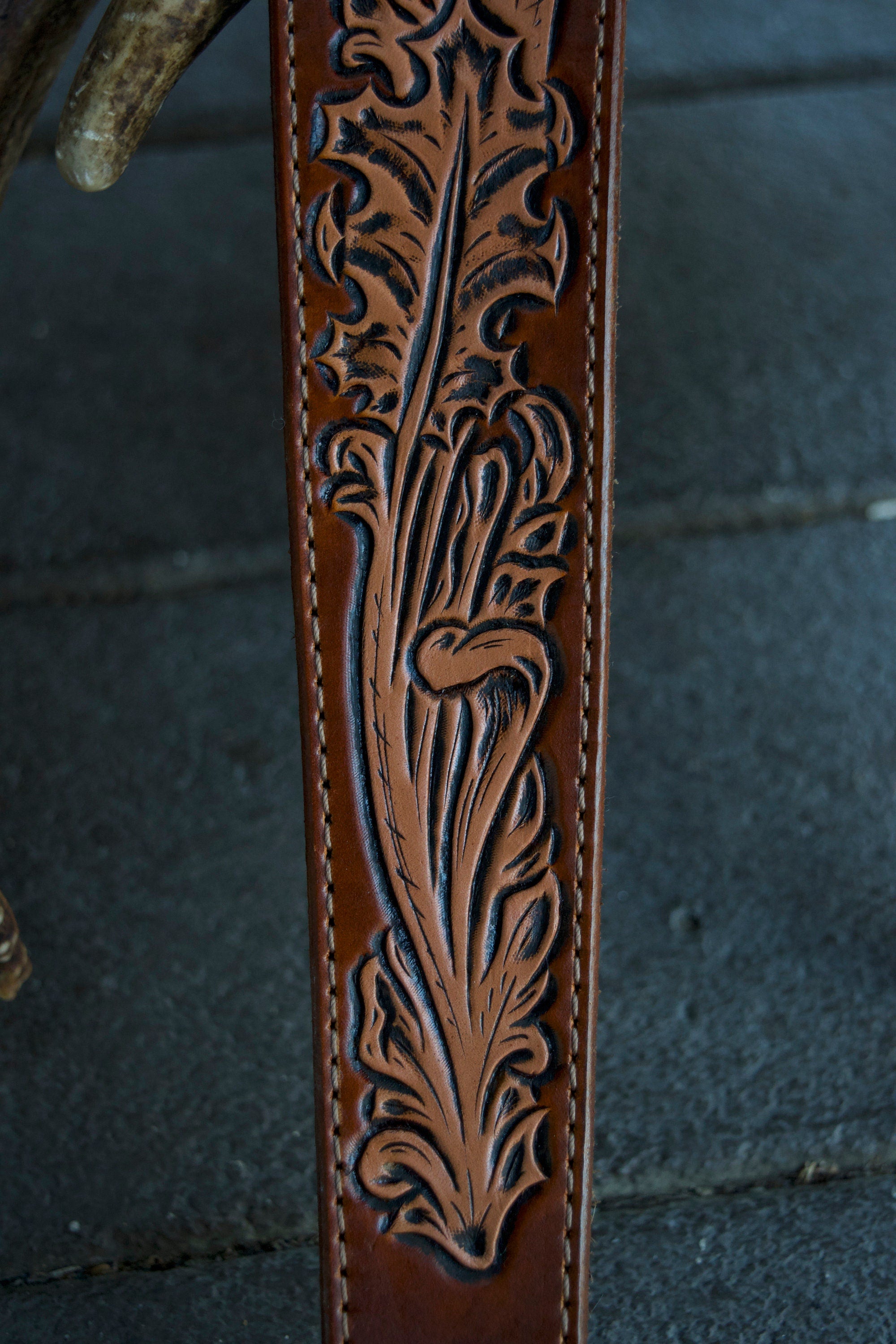 Oak Leaf Gun Sling, Brown