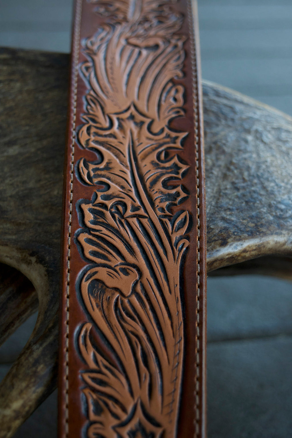 Oak Leaf Gun Sling, Brown